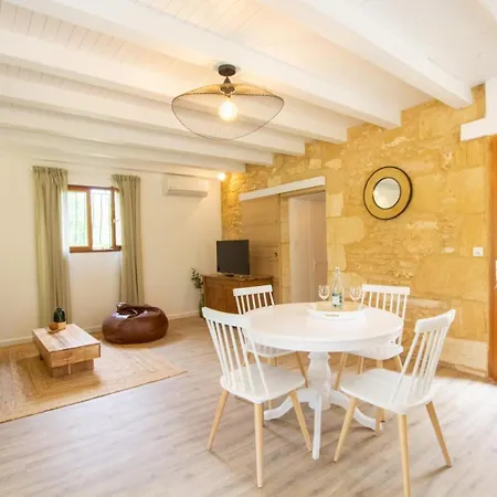 La Colombelle Holiday home