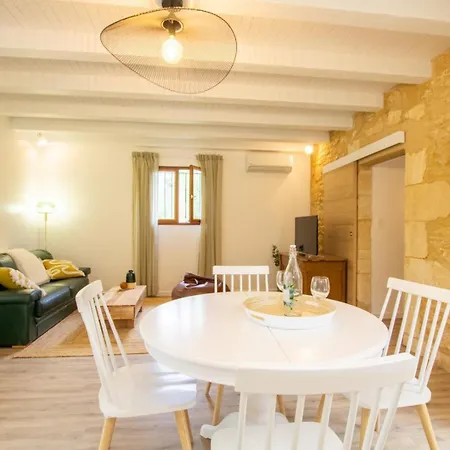 La Colombelle Holiday home *